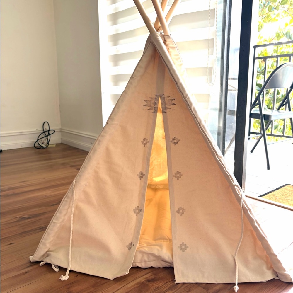 Pet Aztec Canvas Teepee Tent